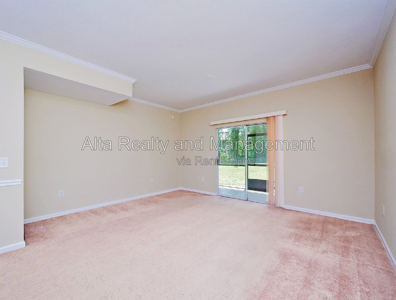 Stylish Baymeadows Townhome with Dual Suites & Resort Amenities property image