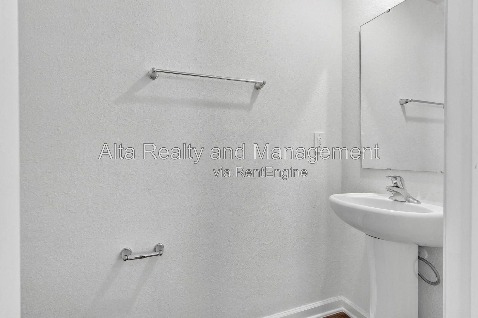 3-Bedroom Townhome for Rent in Jacksonville, FL 32218 | Pond Views & Garage property image