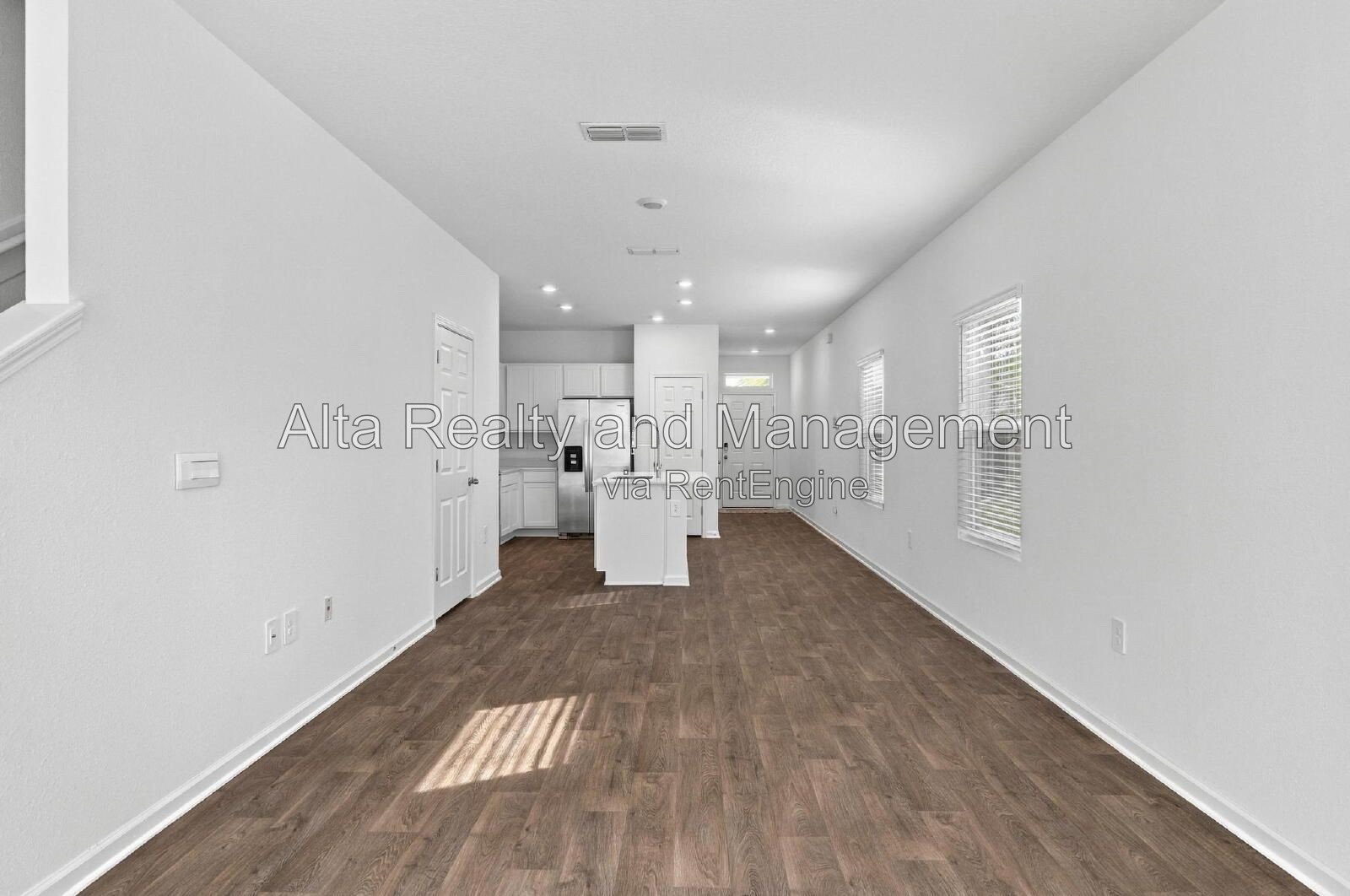 3-Bedroom Townhome for Rent in Jacksonville, FL 32218 | Pond Views & Garage property image