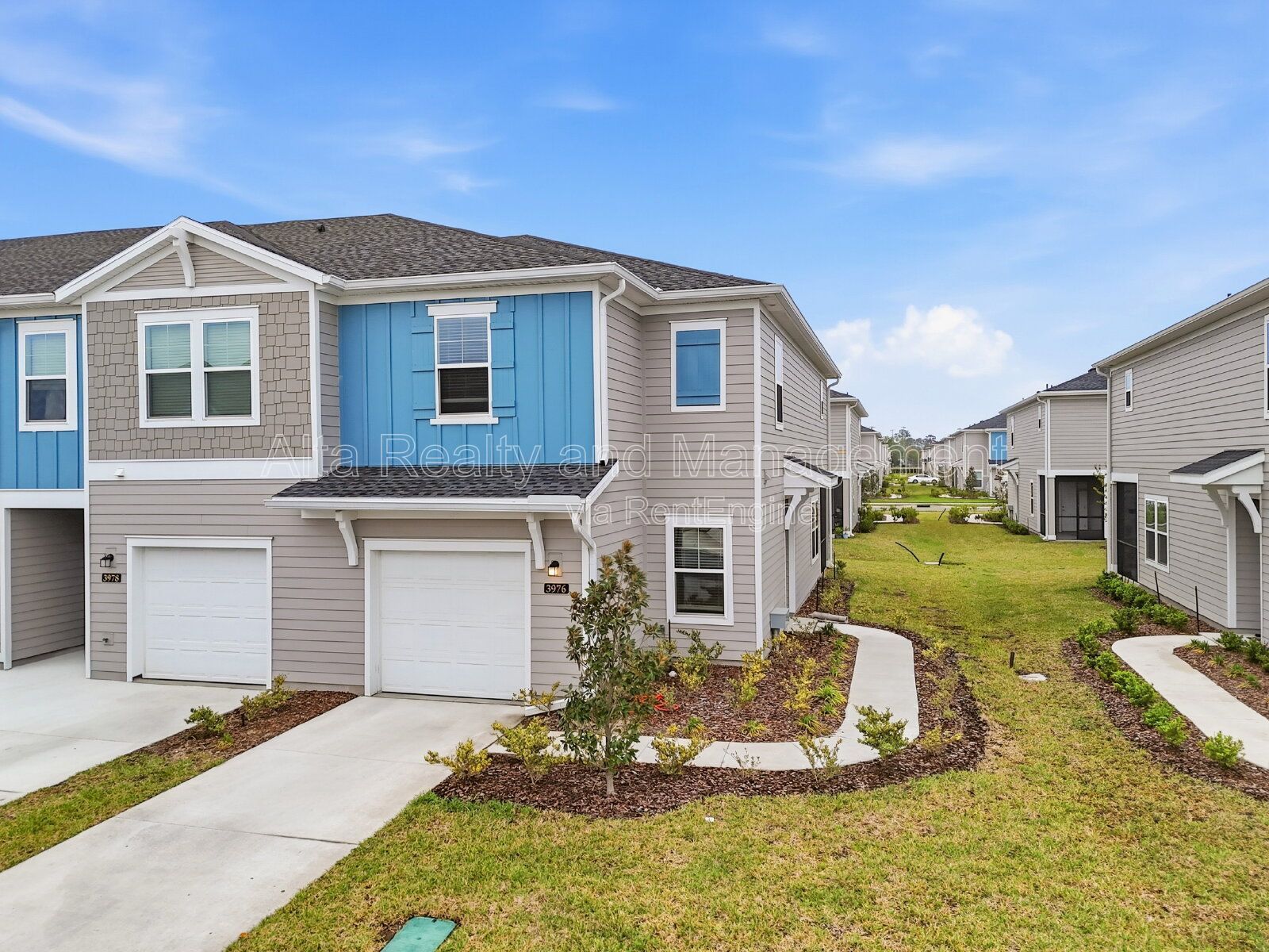 Beautiful 3-Bedroom Townhome with Garage & Screened Patio! property image