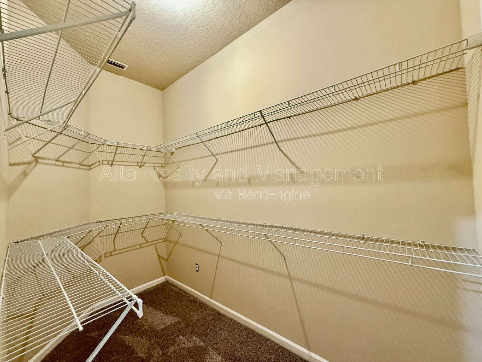 Spacious 5-Bedroom Retreat with Gourmet Kitchen & Resort-Style Amenities property image