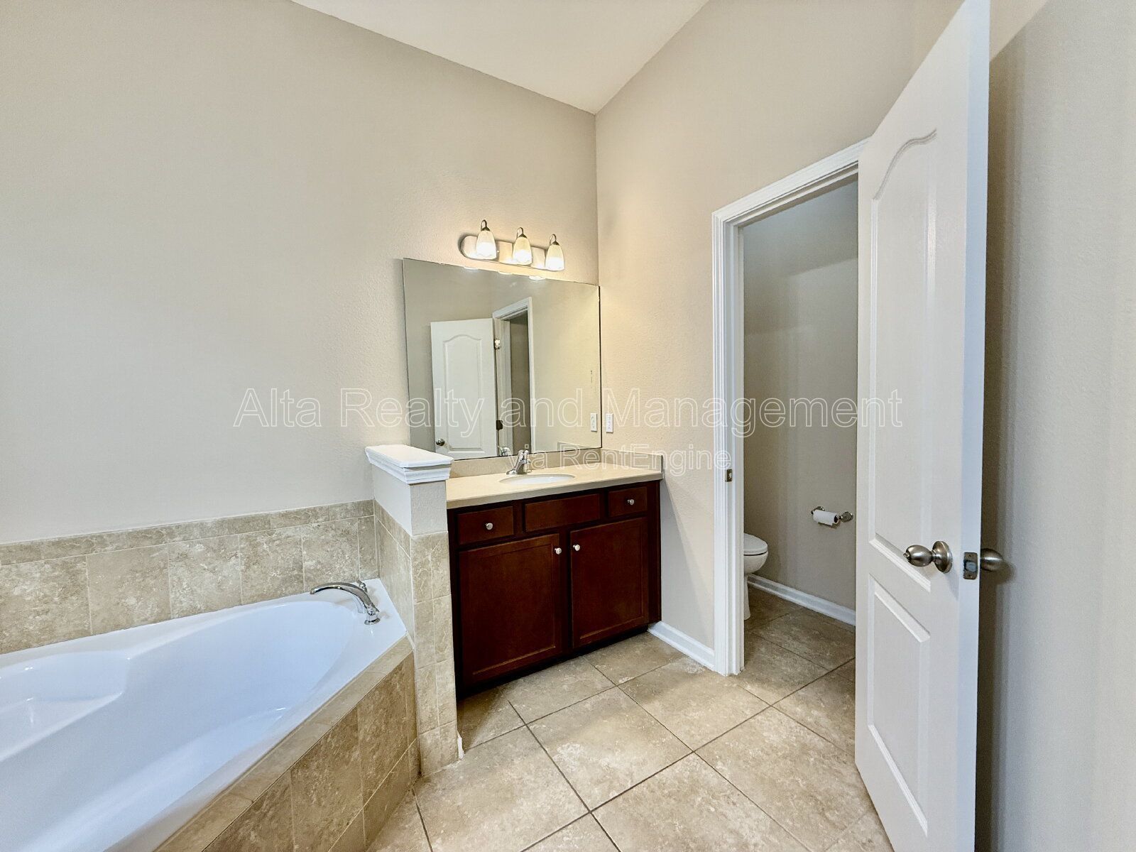 Spacious 5-Bedroom Retreat with Gourmet Kitchen & Resort-Style Amenities property image