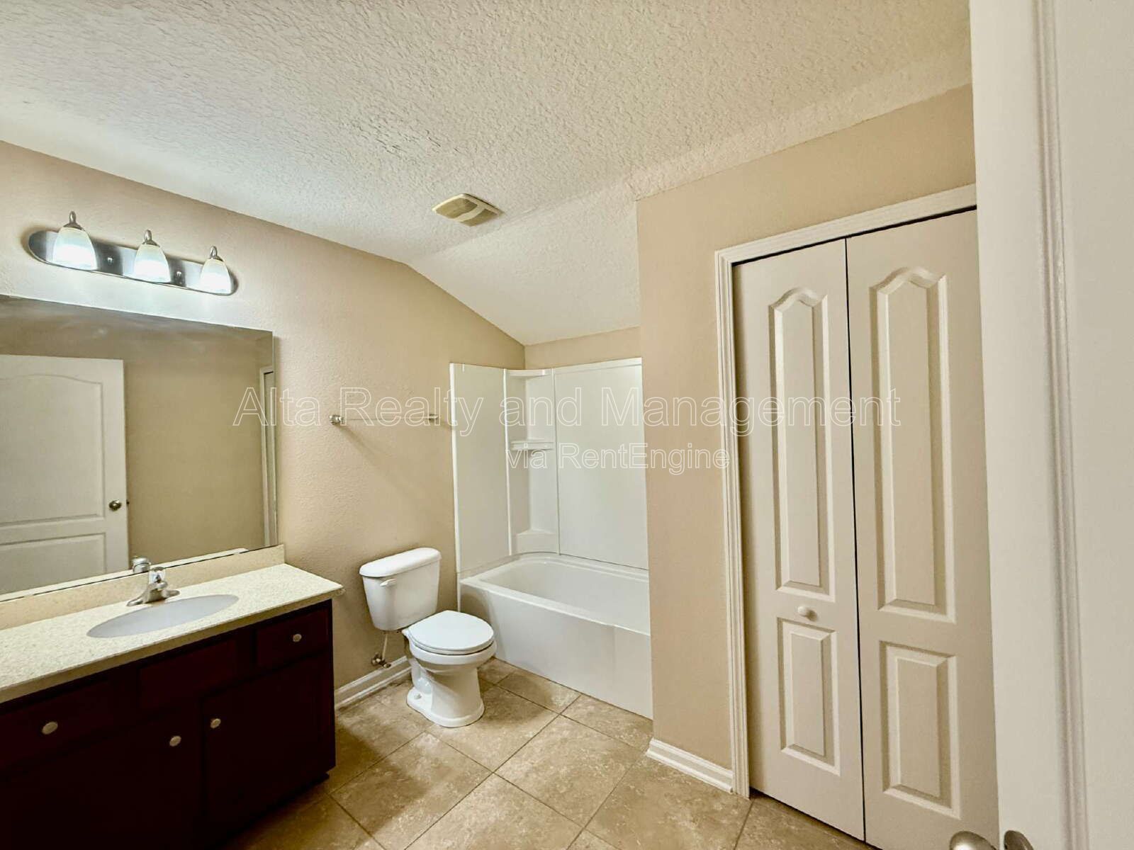 Spacious 5-Bedroom Retreat with Gourmet Kitchen & Resort-Style Amenities property image