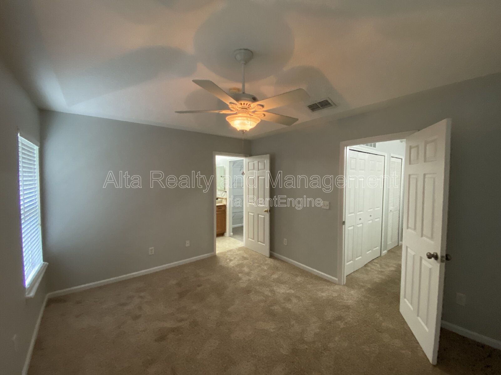 Stunning 3-Bedroom End Unit Townhouse with Preserve View! property image