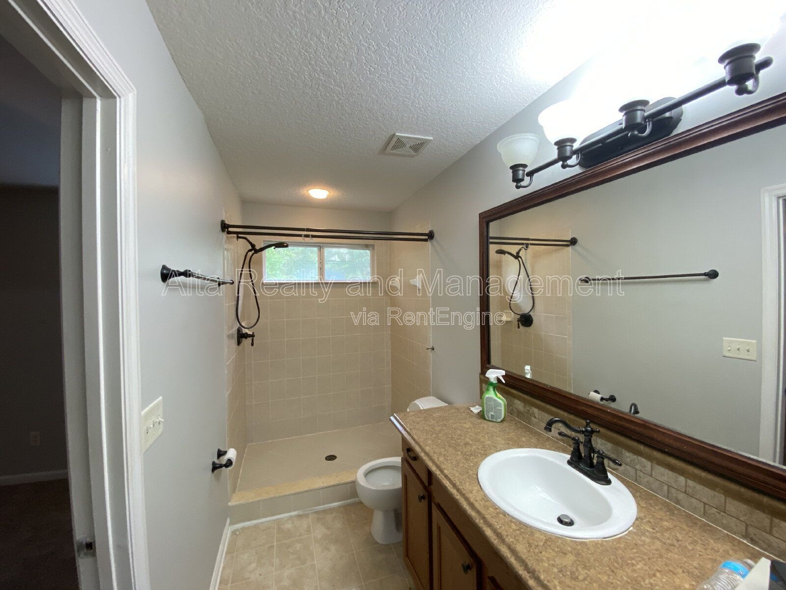 Stunning 3-Bedroom End Unit Townhouse with Preserve View! property image
