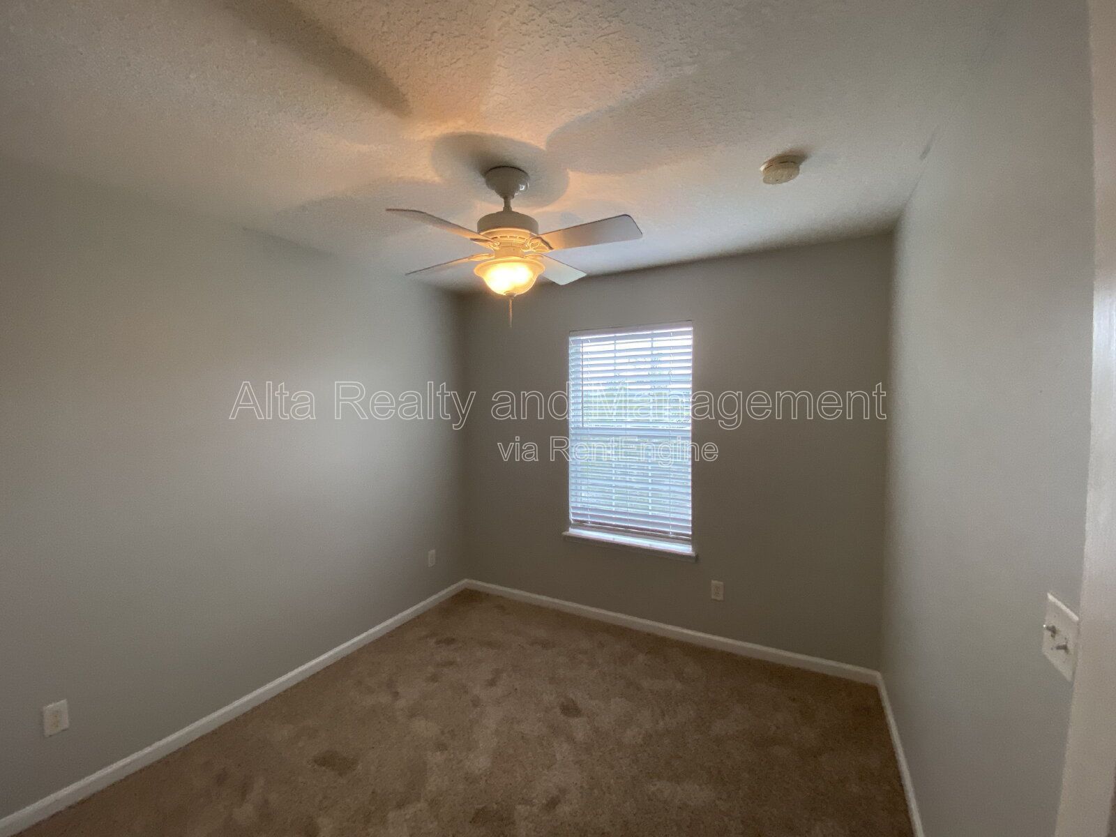 Stunning 3-Bedroom End Unit Townhouse with Preserve View! property image