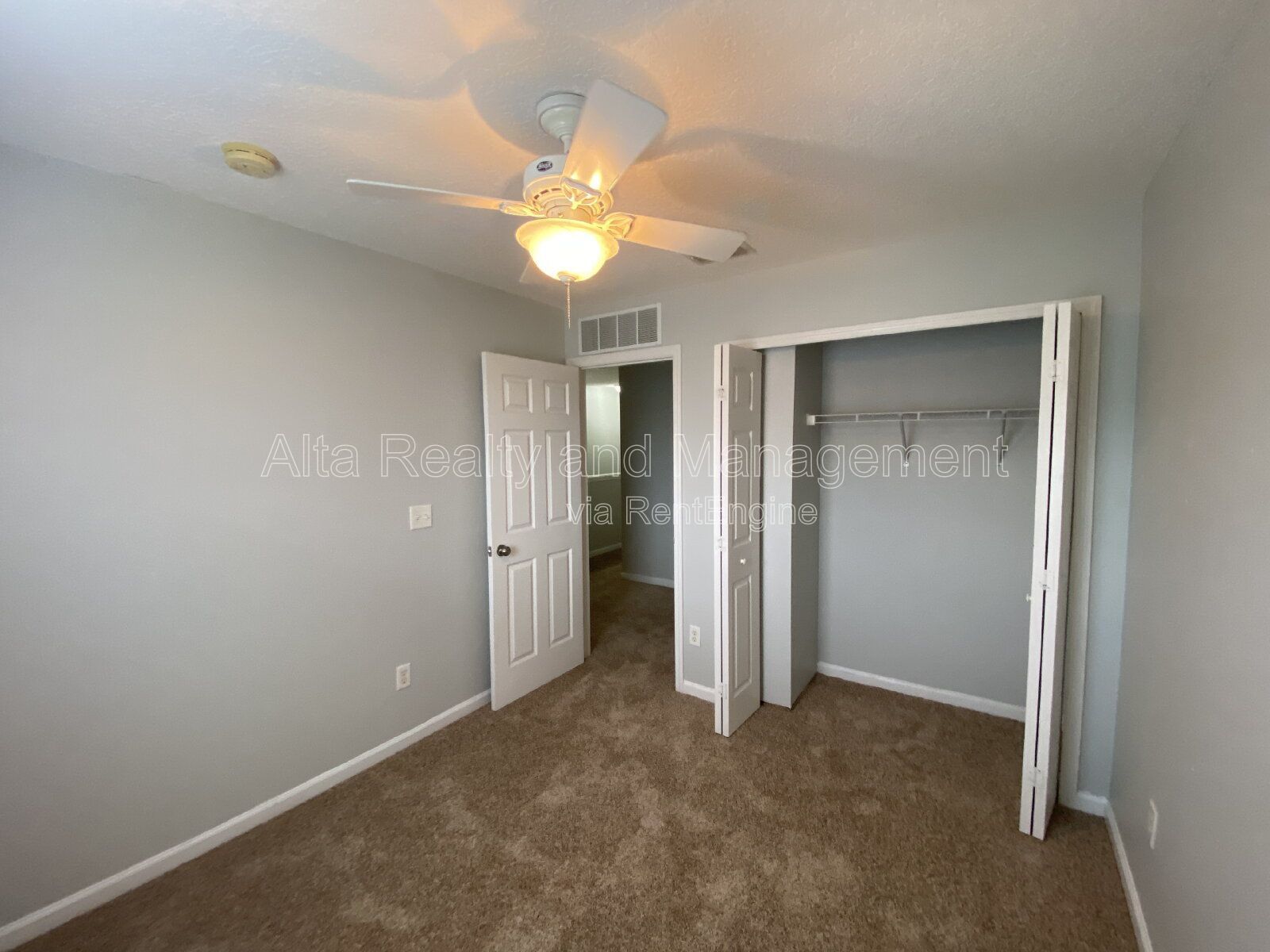 Stunning 3-Bedroom End Unit Townhouse with Preserve View! property image