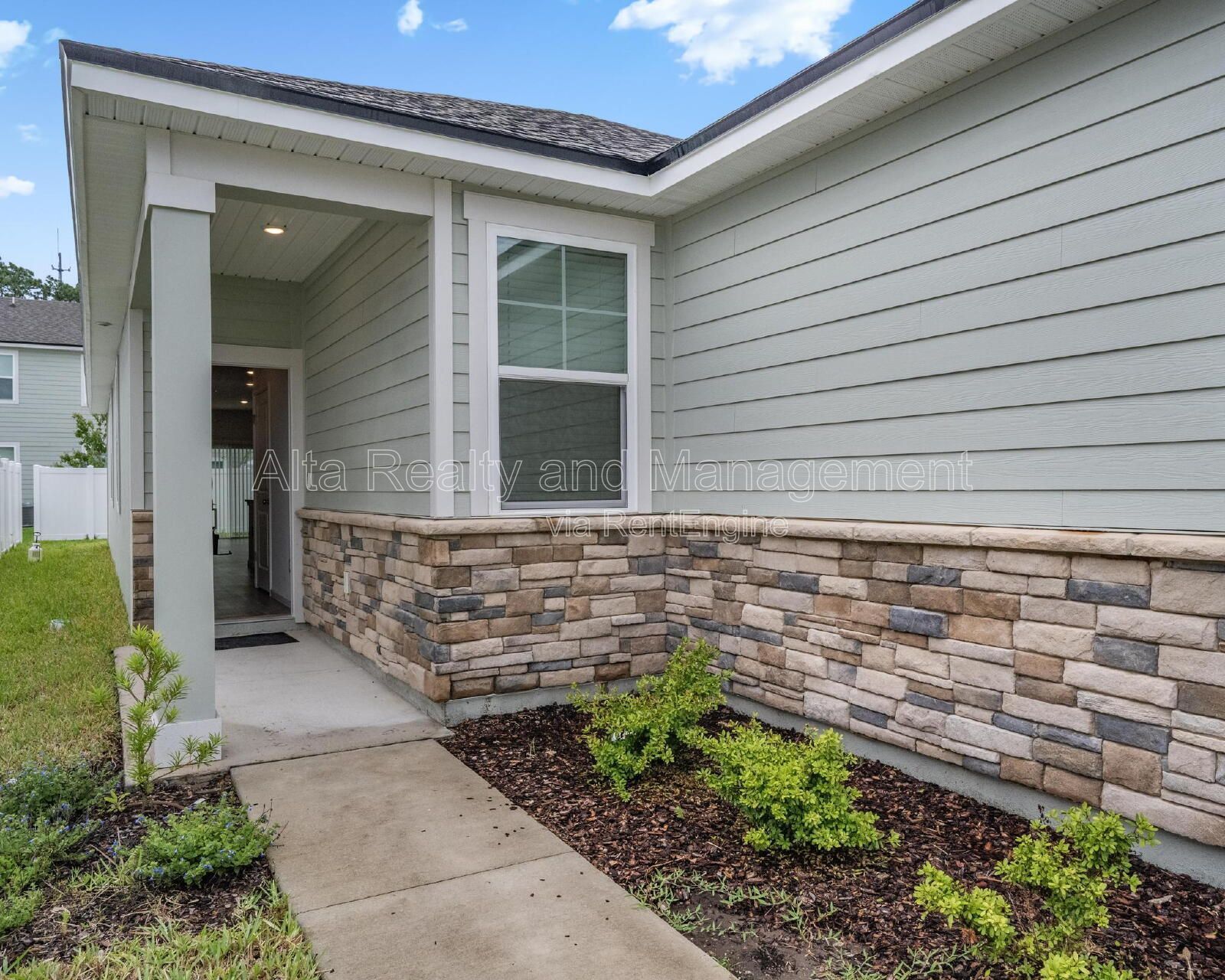 Modern Newer Construction in Desirable Pecan Park Community! property image