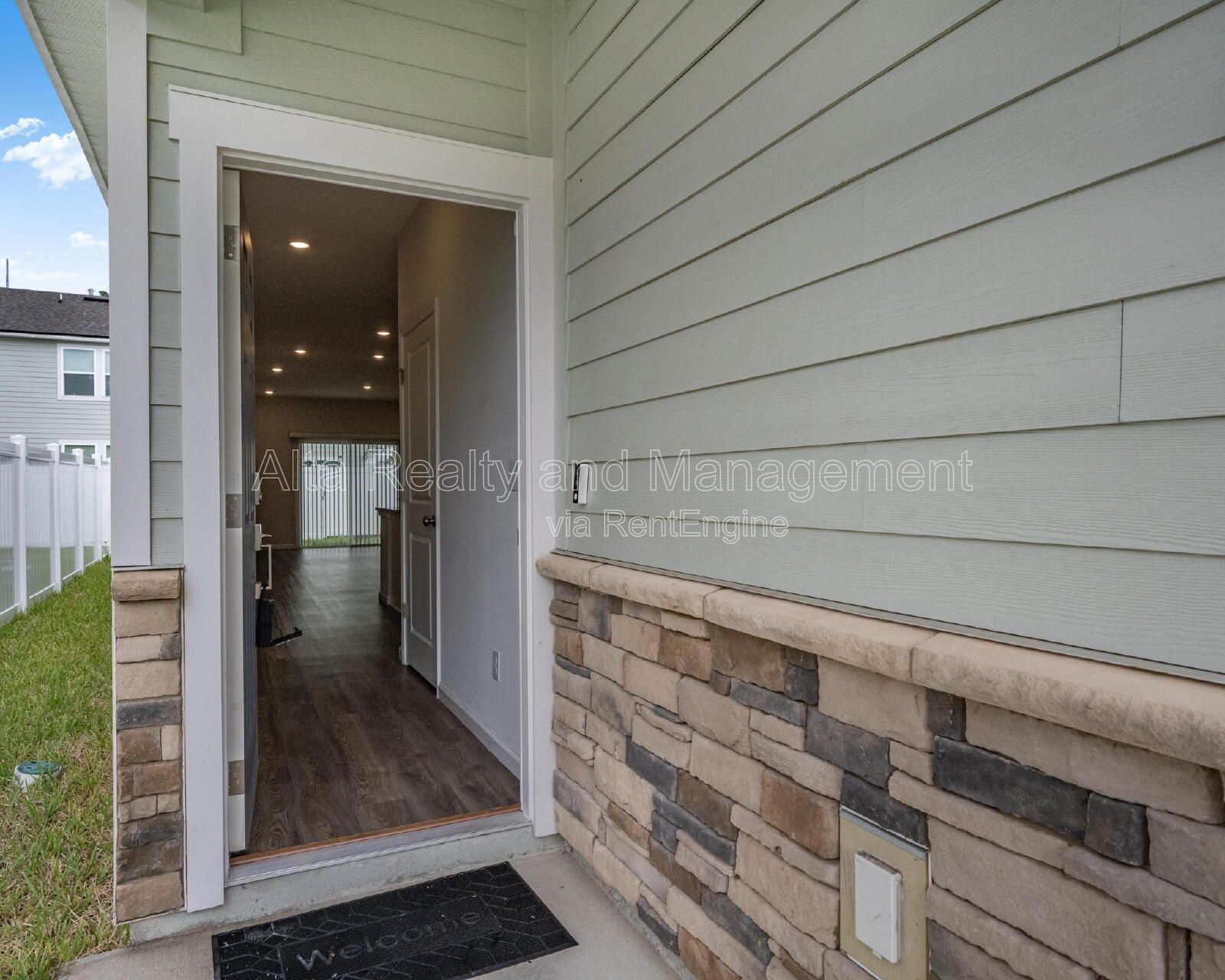 Modern Newer Construction in Desirable Pecan Park Community! property image