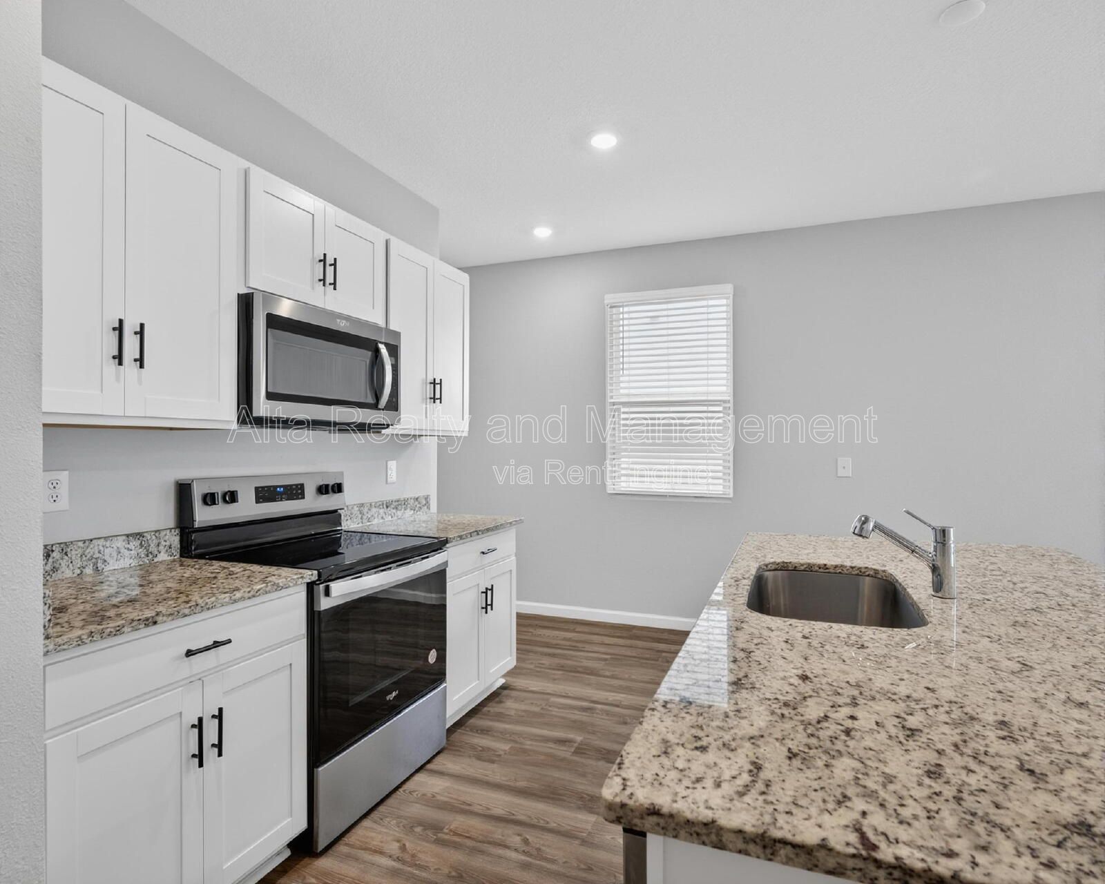 Modern Newer Construction in Desirable Pecan Park Community! property image