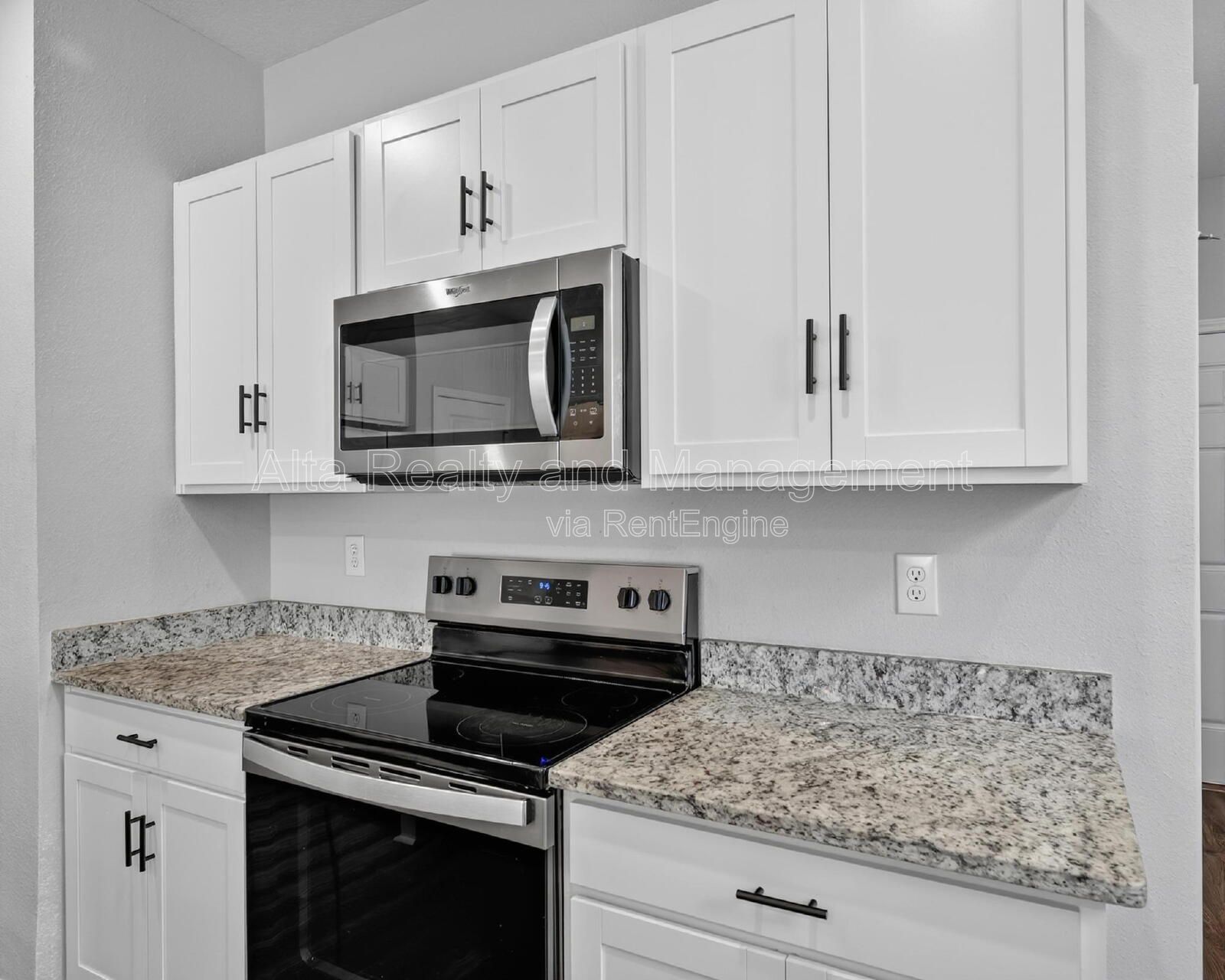 Modern Newer Construction in Desirable Pecan Park Community! property image