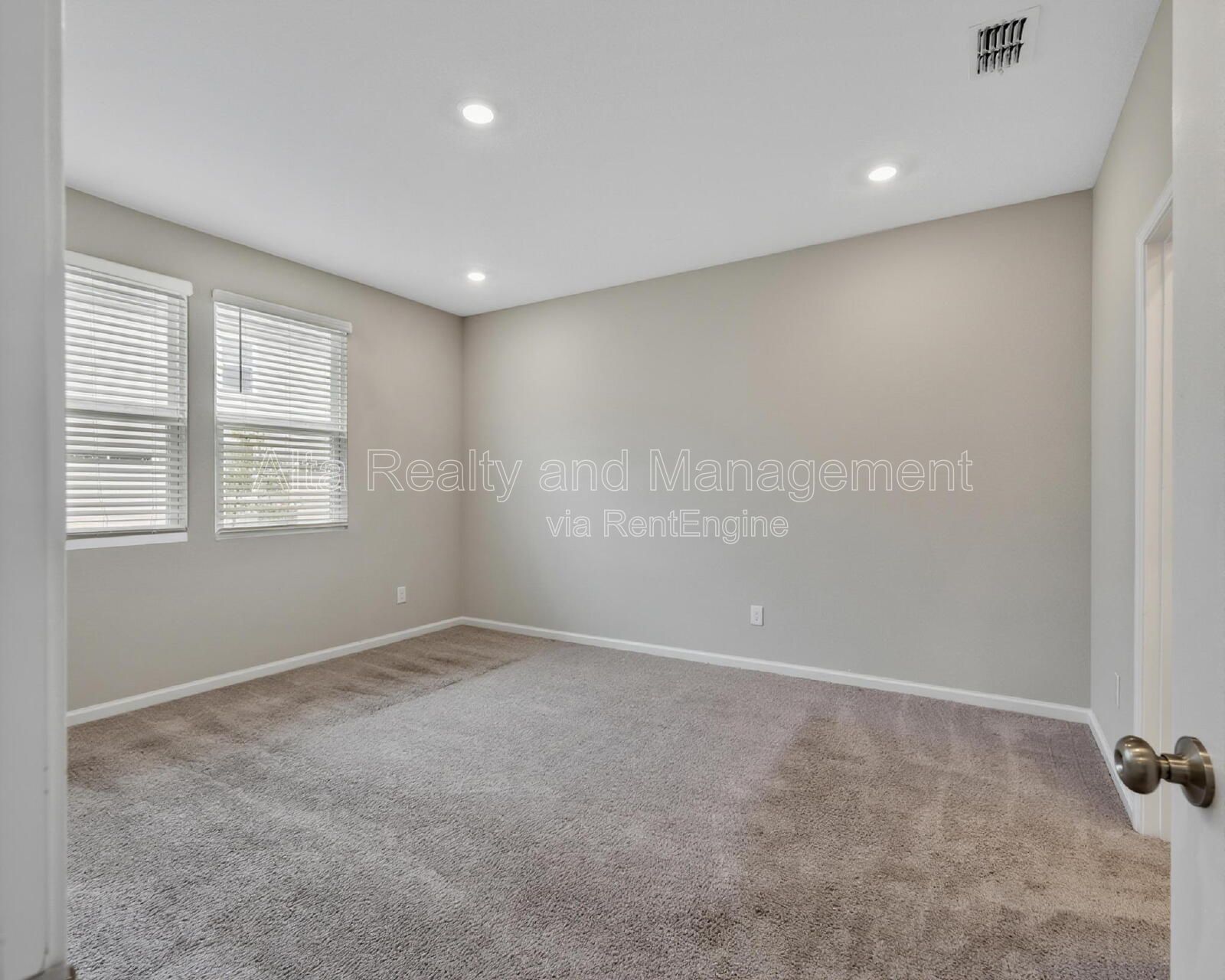 Modern Newer Construction in Desirable Pecan Park Community! property image