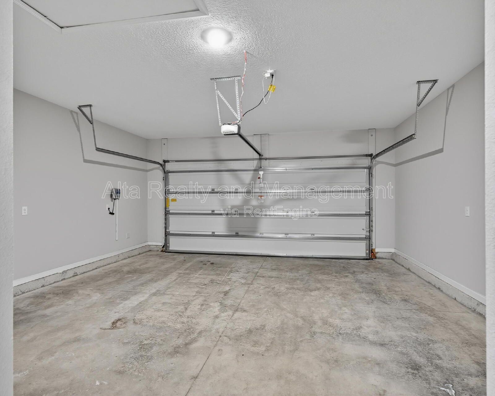 Modern Newer Construction in Desirable Pecan Park Community! property image