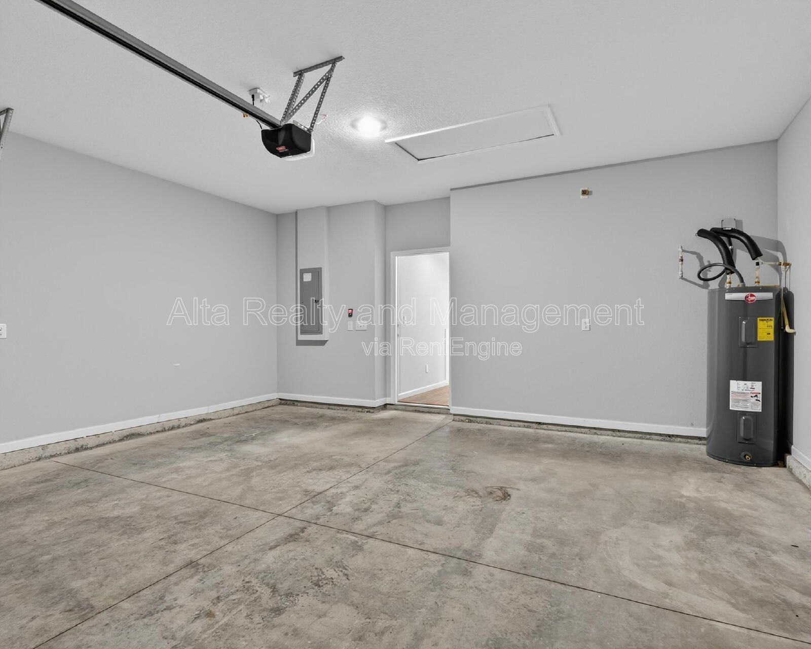 Modern Newer Construction in Desirable Pecan Park Community! property image