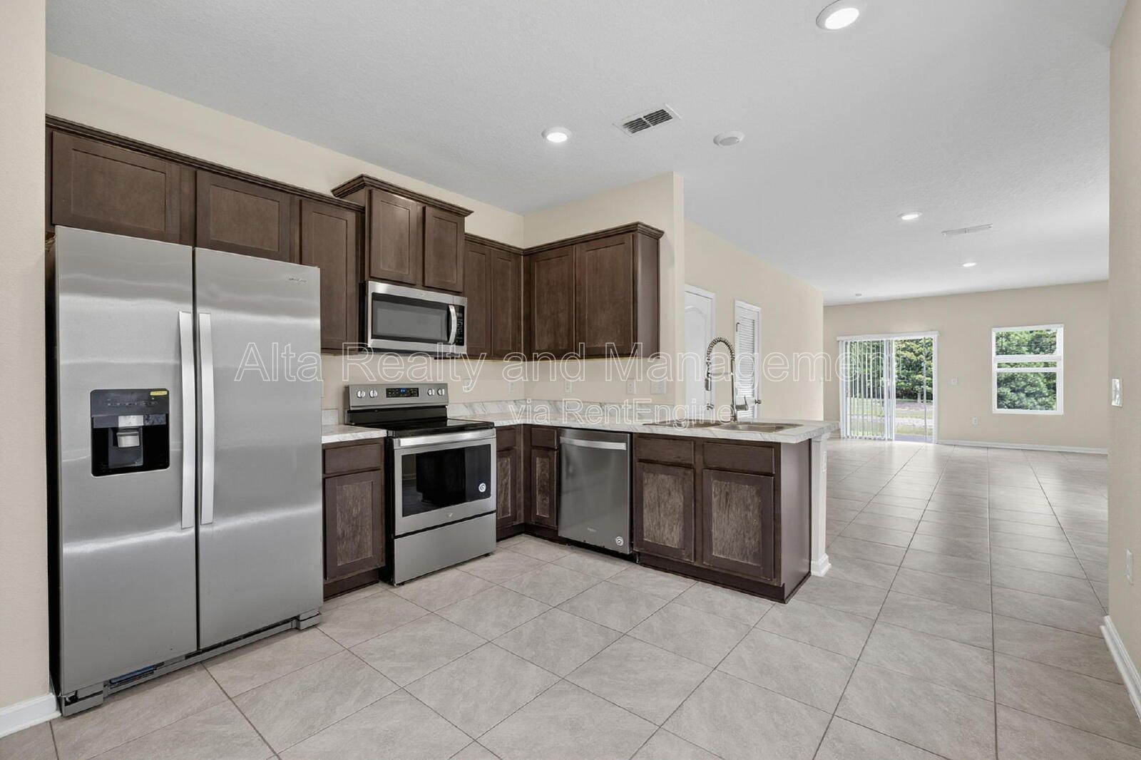 Modern 3BR Townhome in Baypointe Near St. Johns Town Center! property image