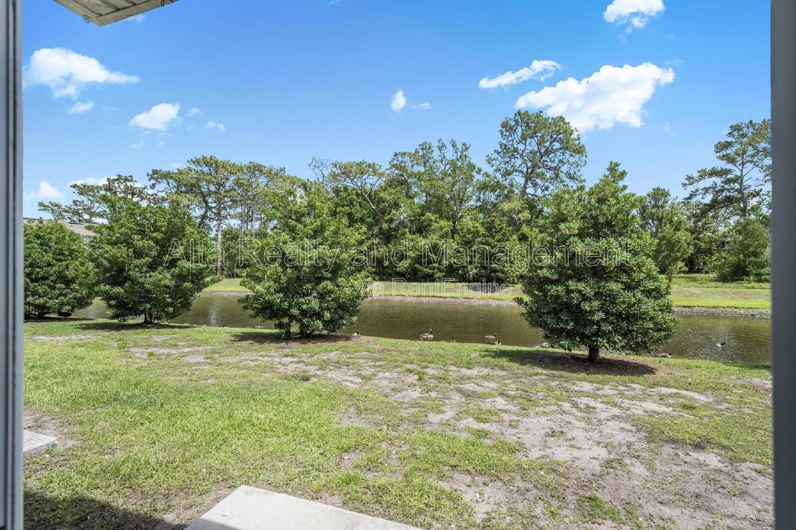 Modern 3BR Townhome in Baypointe Near St. Johns Town Center! property image