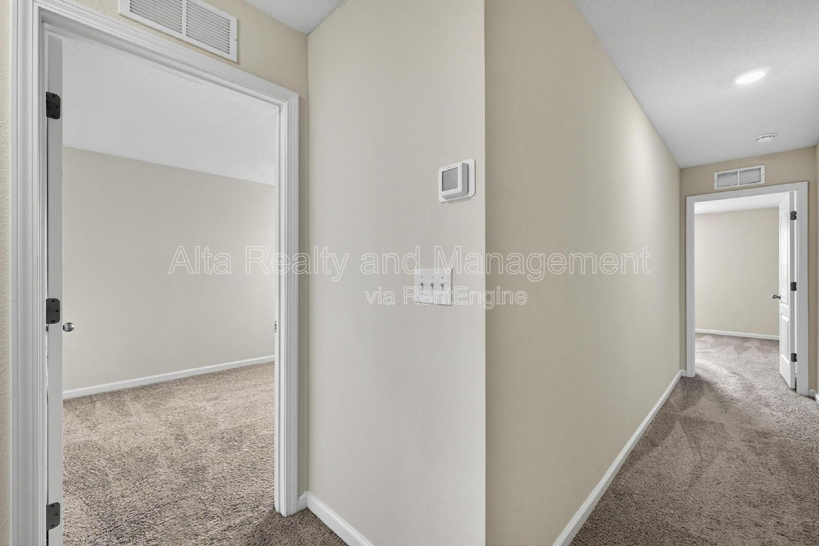 Modern 3BR Townhome in Baypointe Near St. Johns Town Center! property image