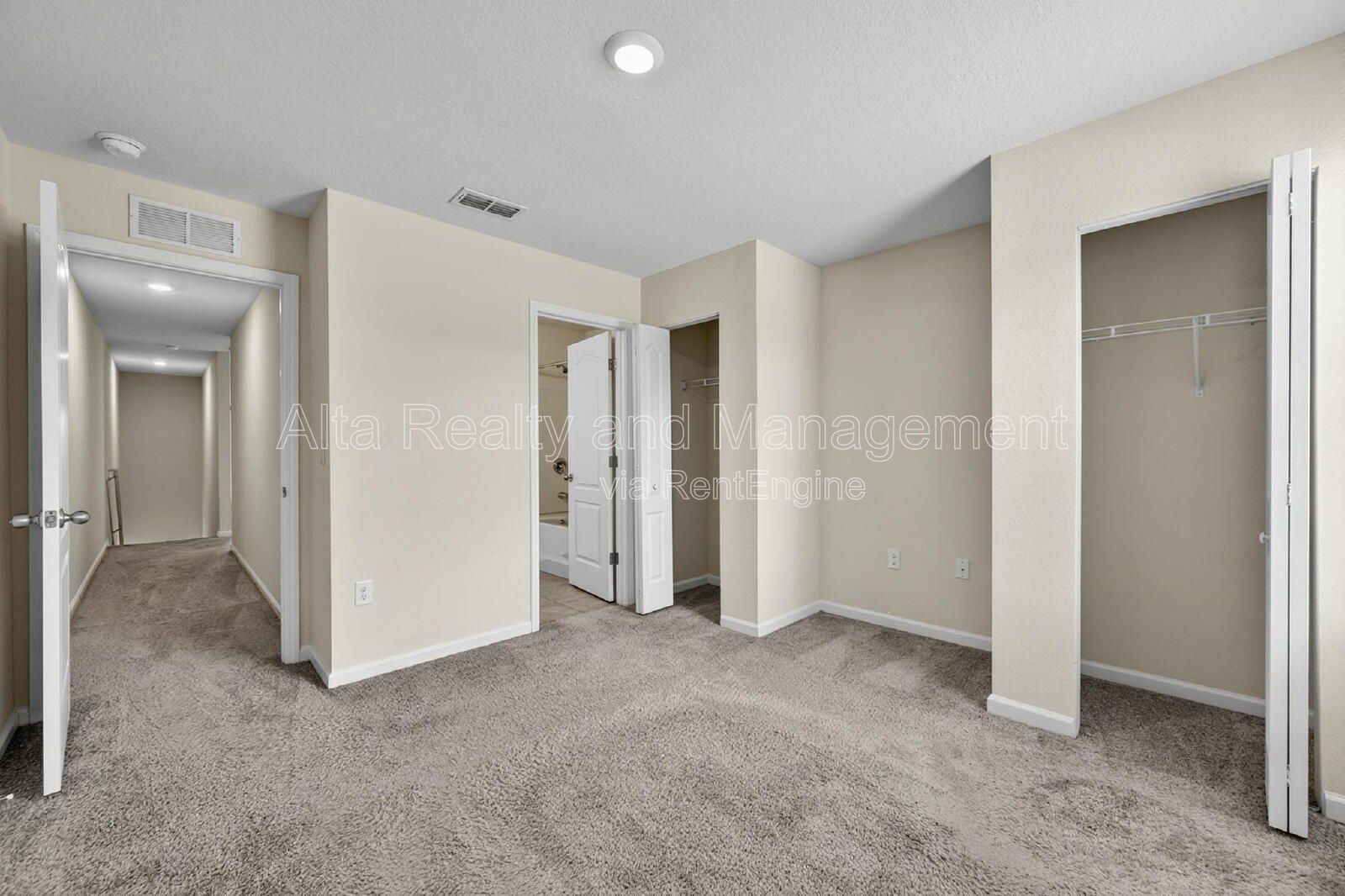 Modern 3BR Townhome in Baypointe Near St. Johns Town Center! property image