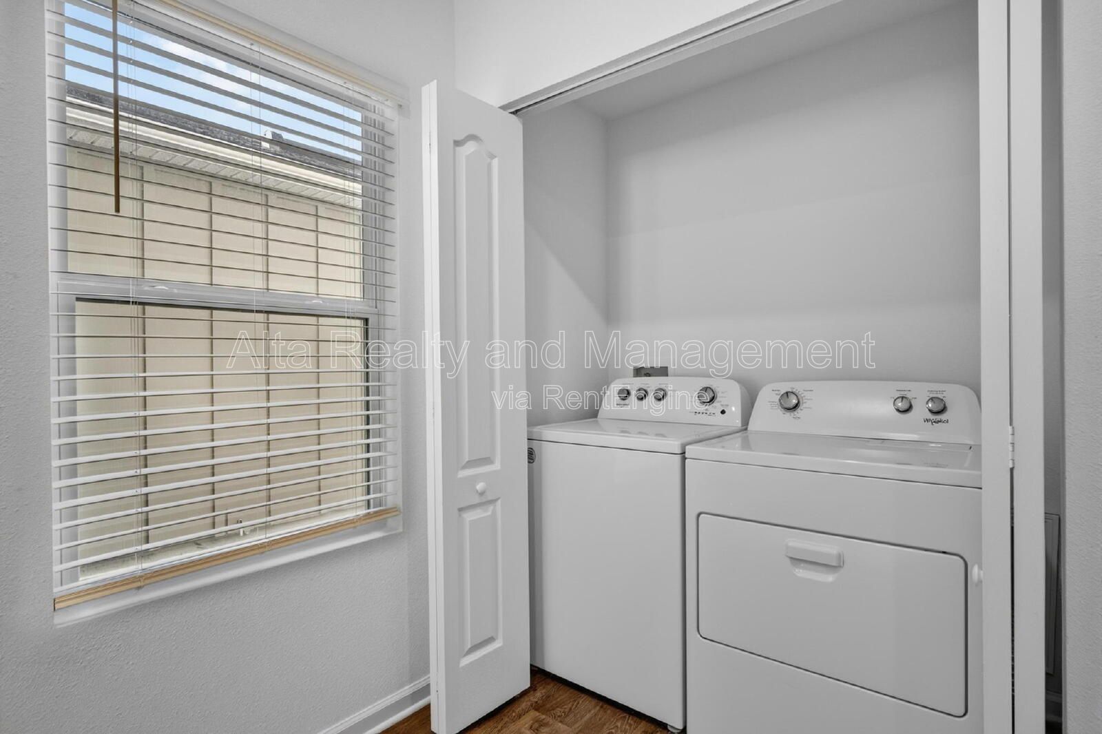 Convenient Baymeadows Living in Baypointe property image
