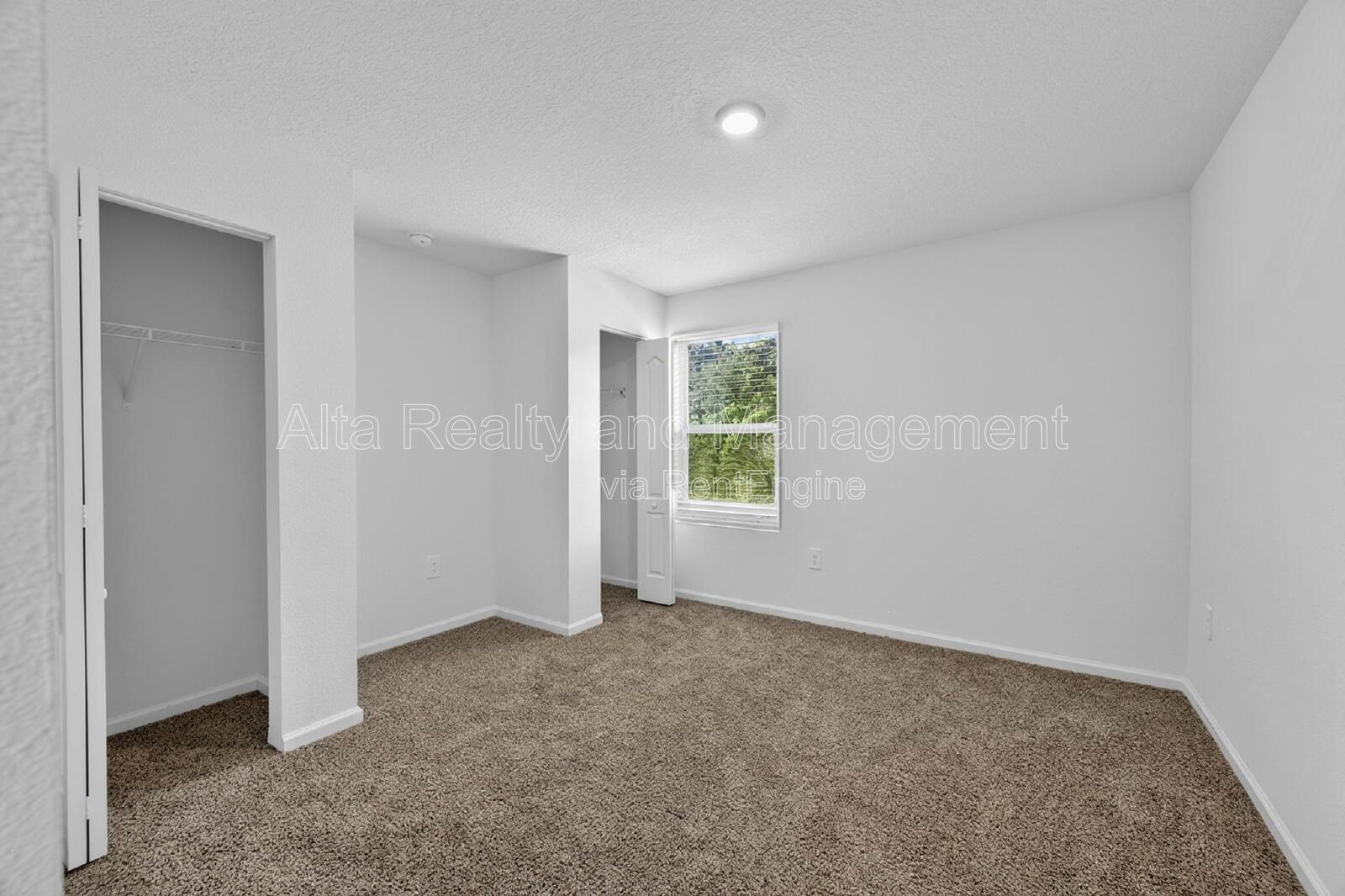 Convenient Baymeadows Living in Baypointe property image