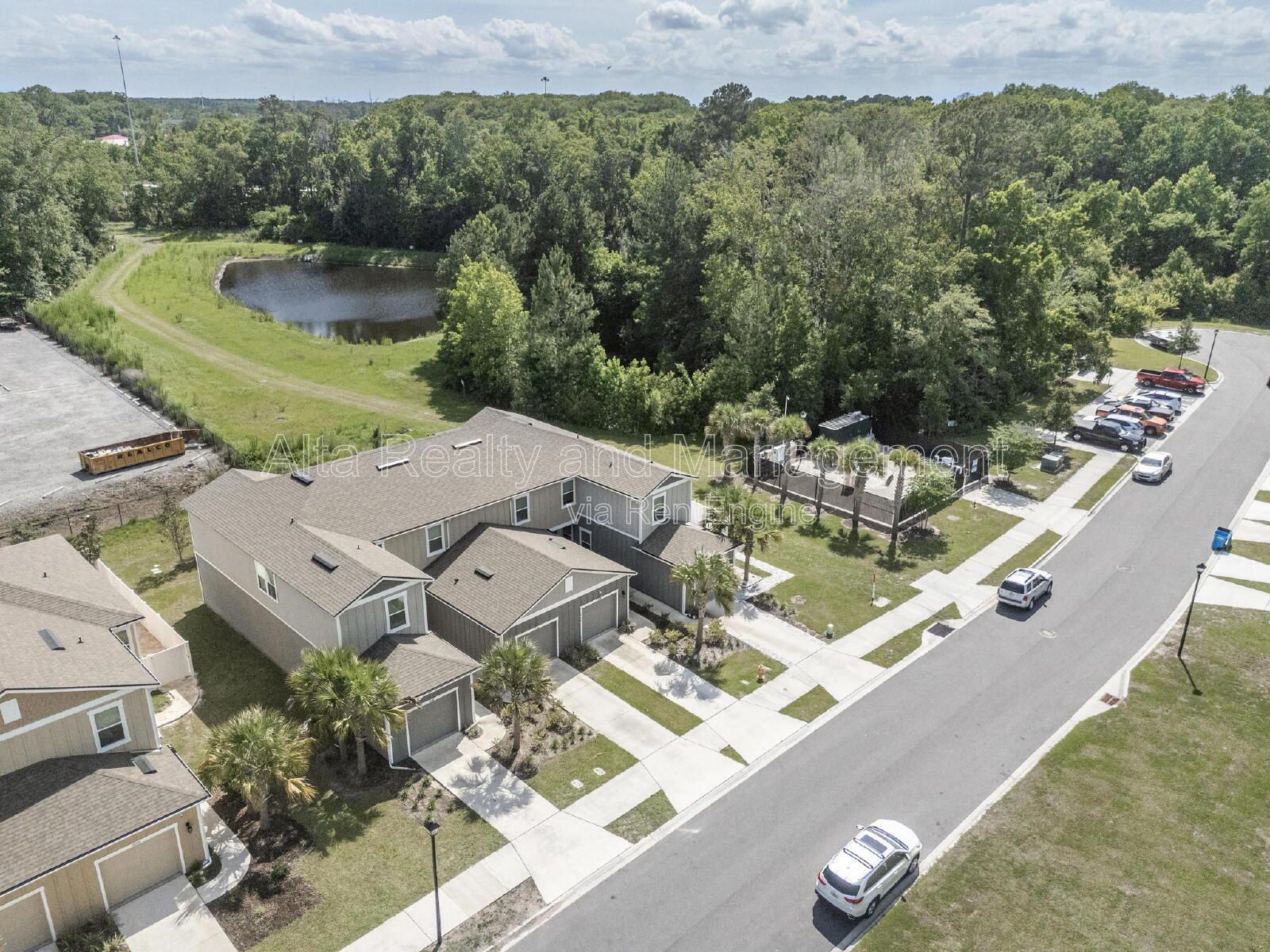 Convenient Baymeadows Living in Baypointe property image
