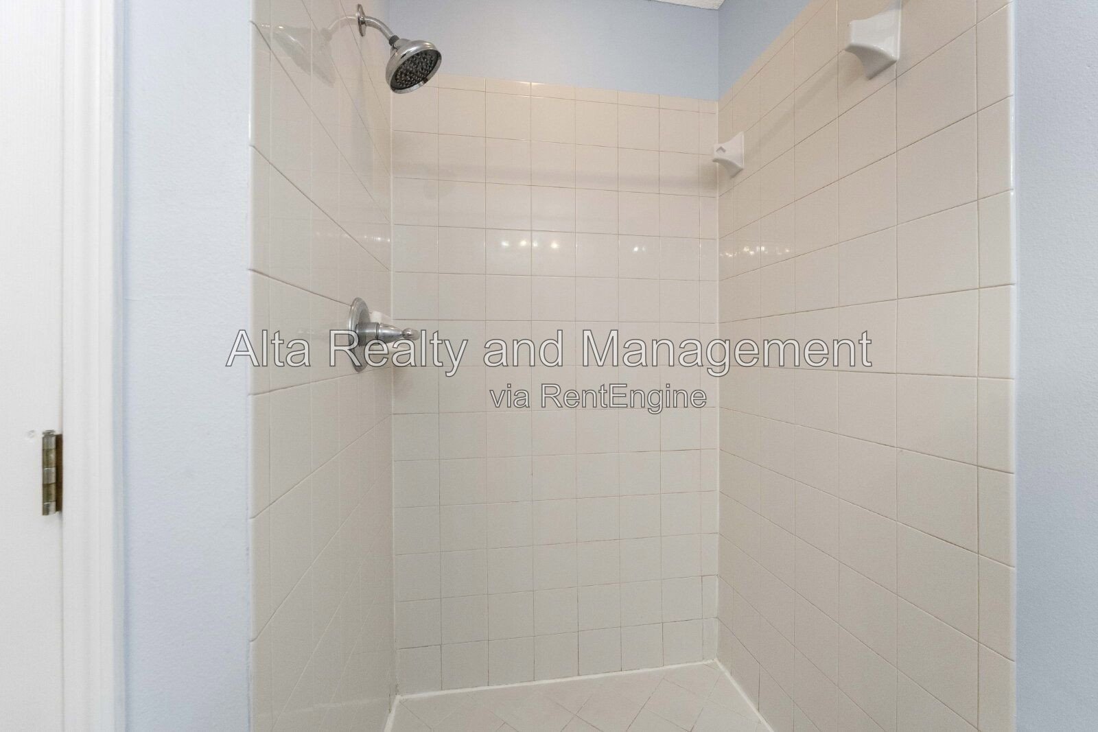 Charming 3BR Townhouse with Garage & Private Patio – Prime Location Near NAS JAX property image