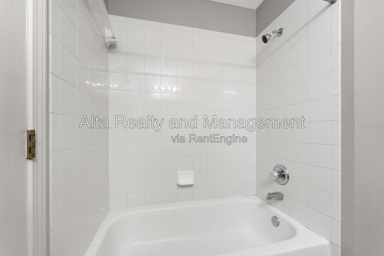 Charming 3BR Townhouse with Garage & Private Patio – Prime Location Near NAS JAX property image