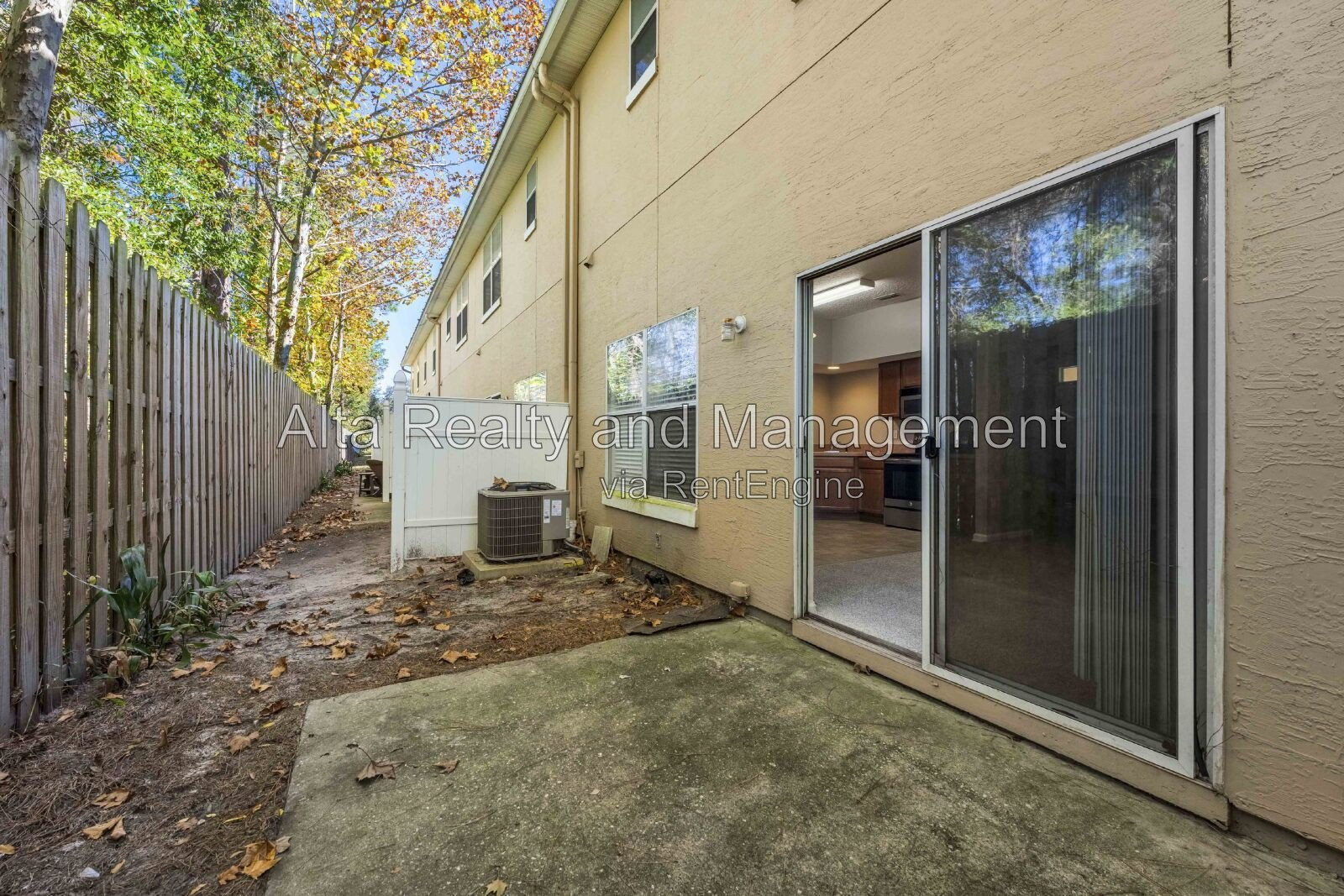 Charming 3BR Townhouse with Garage & Private Patio – Prime Location Near NAS JAX property image