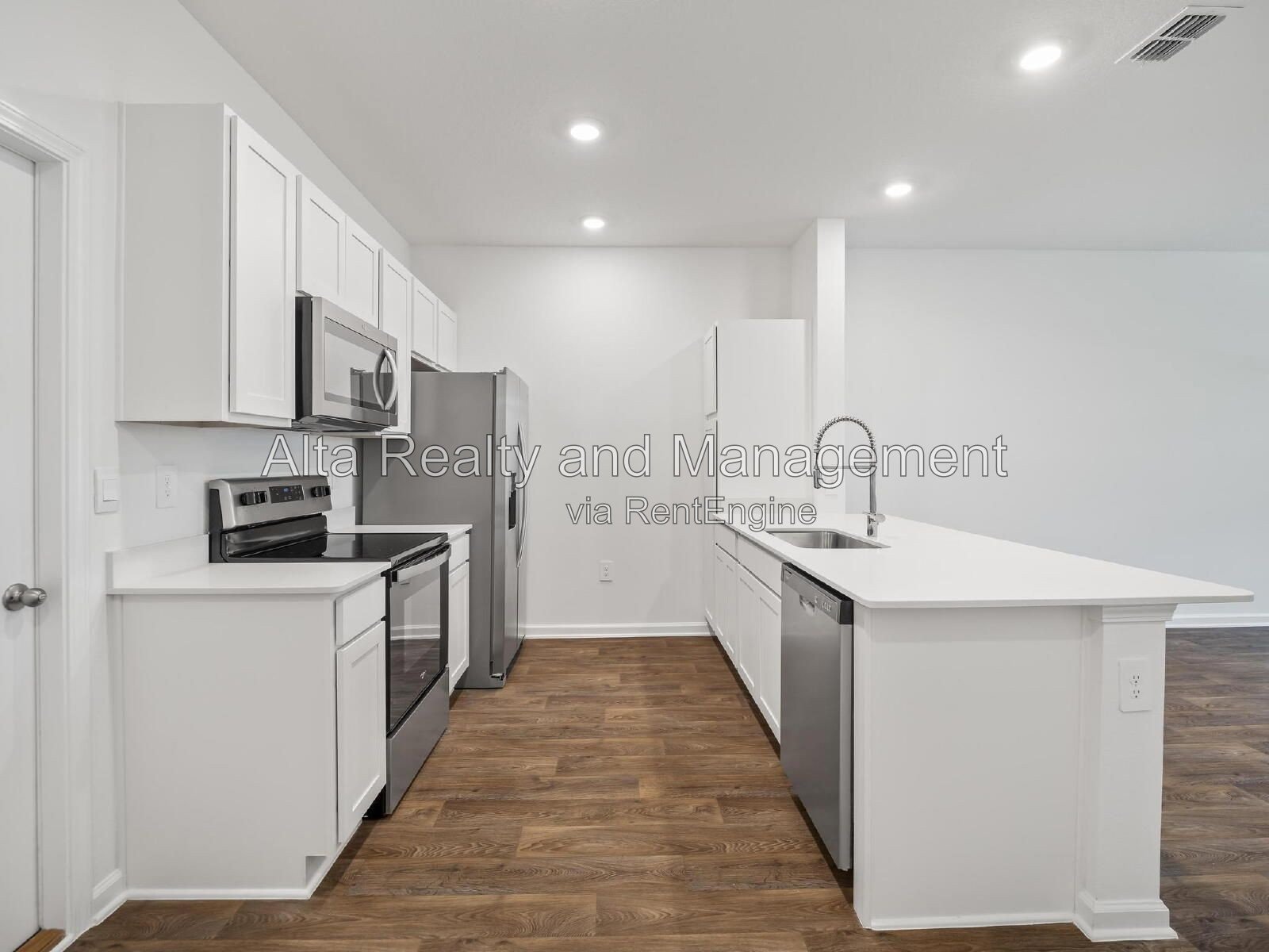 Beautiful 2-Bedroom Townhome—Available Now! property image