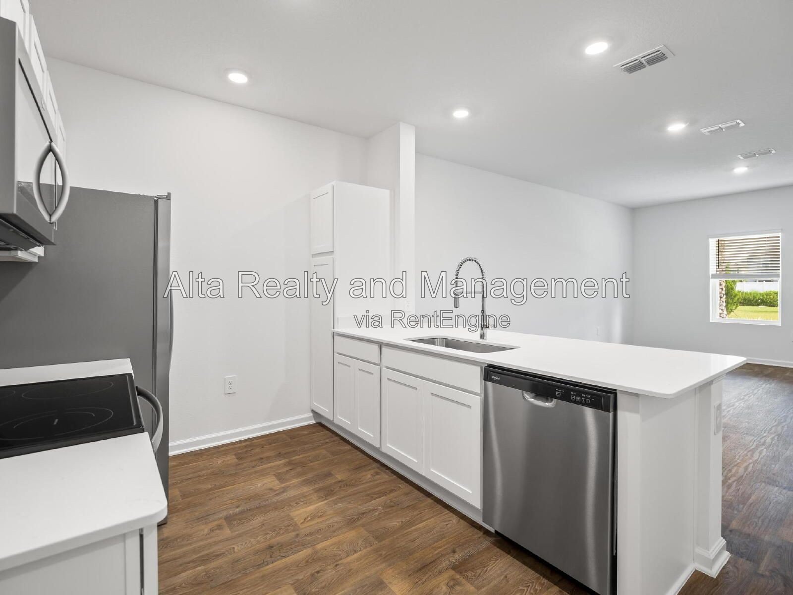 Beautiful 2-Bedroom Townhome—Available Now! property image
