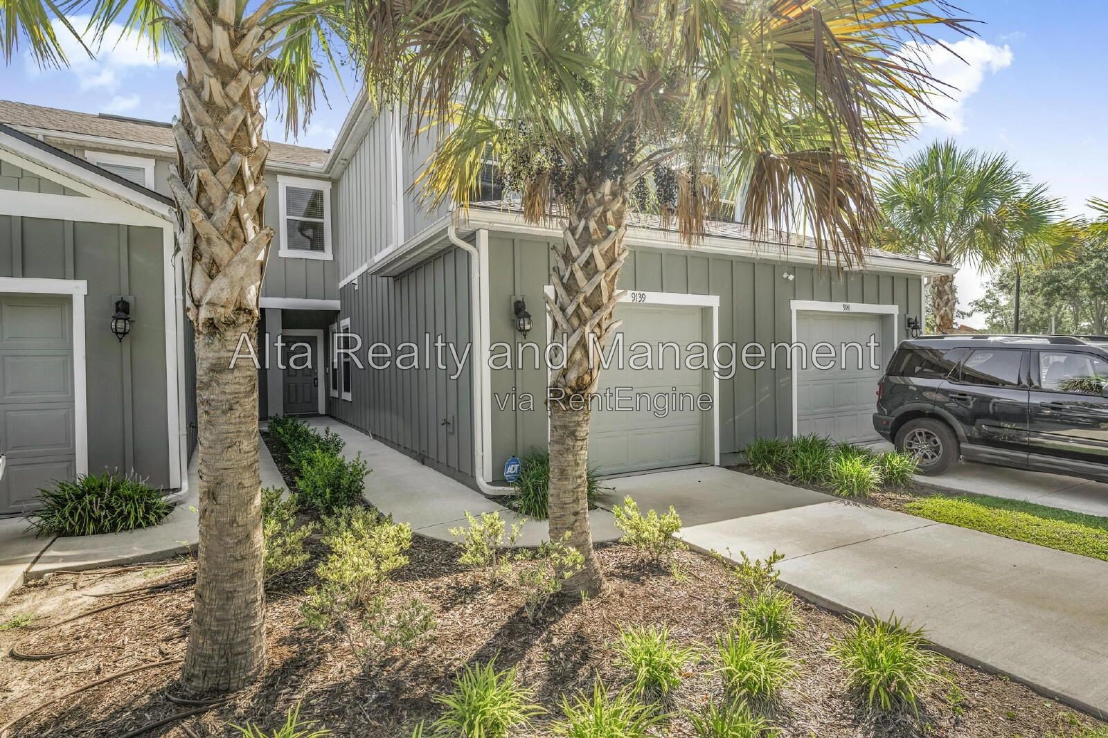Like-New 3-Bedroom Pond-View Townhome in Baymeadows! property image